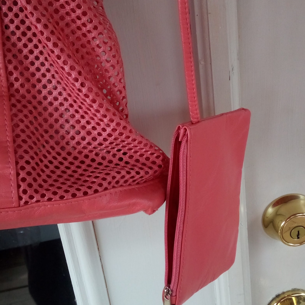 Pink Net Tote - Picture 4 of 6